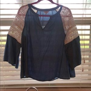 lace sleeves blouse